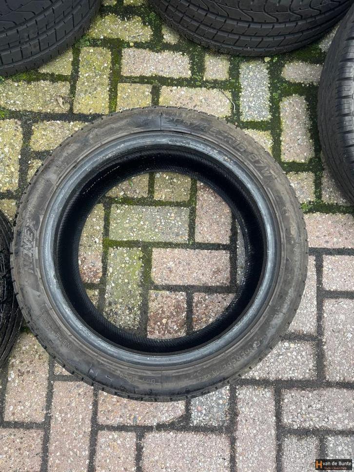 2 Novex banden 205/45/16 goede staat, Auto-onderdelen, Banden en Velgen, Band(en), Personenwagen, Gebruikt, Ophalen of Verzenden