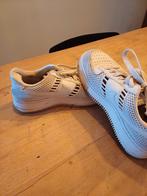 Witte nike, Kleding | Dames, Schoenen, Ophalen of Verzenden, Zo goed als nieuw, Wit, Sneakers of Gympen