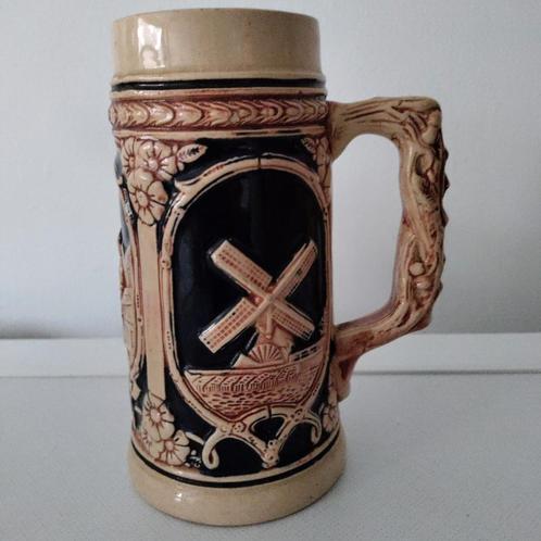 Bierpul,Volendam,cremekleur,geglazuurd,Keramiek,bier,beker, Verzamelen, Biermerken, Nieuw, Pul(len), Overige merken, Ophalen of Verzenden