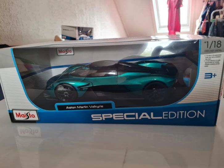 Aston Martin Valkyrie groen metallic 1:18 ( Maisto), Hobby en Vrije tijd, Modelauto's | 1:18, Nieuw, Auto, Maisto, Ophalen of Verzenden