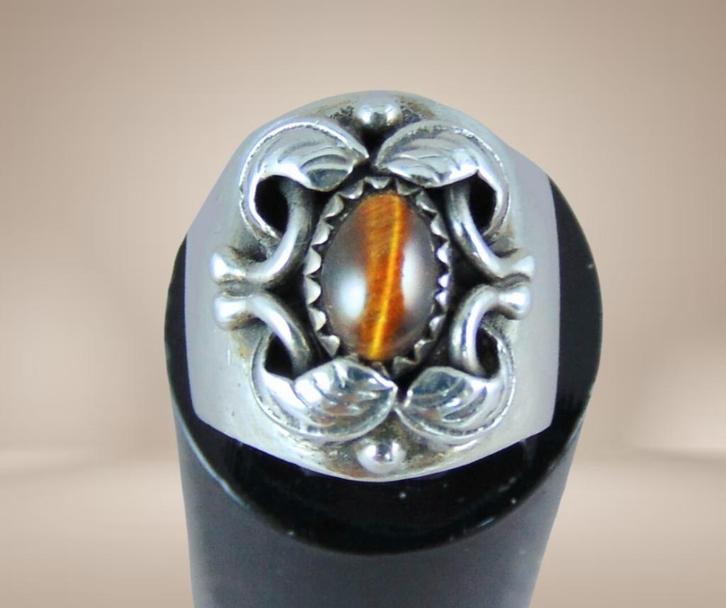 Prachtige NAVAJO zilveren TIJGEROOG ring M16,5/17!, Sieraden, Tassen en Uiterlijk, Ringen, Zo goed als nieuw, Dame of Heer, Zilver