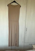 Nieuwe Leuke Dames lange  jurk.  maat 40., Maat 42/44 (L), Nieuw, Ophalen of Verzenden, Onder de knie