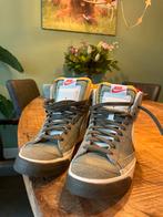 Nike Blazer Mid '77 SE Olive Green, Ophalen of Verzenden, Zo goed als nieuw, Overige kleuren