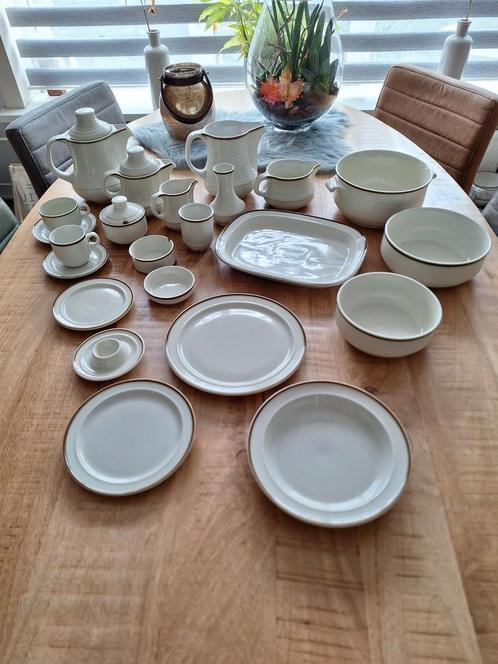 Compleet Walküre Porseleinen Servies - 100+ Delig, Huis en Inrichting, Keuken | Servies, Gebruikt, Compleet servies, Effen, Porselein