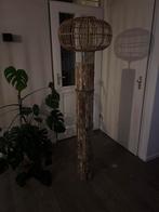 Stijlvolle staande lamp met houten details (stekker kapot), Ophalen, Gebruikt, Hout, 150 tot 200 cm
