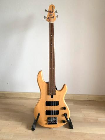 Yamaha basgitaar set beschikbaar voor biedingen
