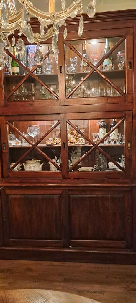 Massief Houten Vitrinekast, Antiek en Kunst, Antiek | Meubels | Kasten, Ophalen