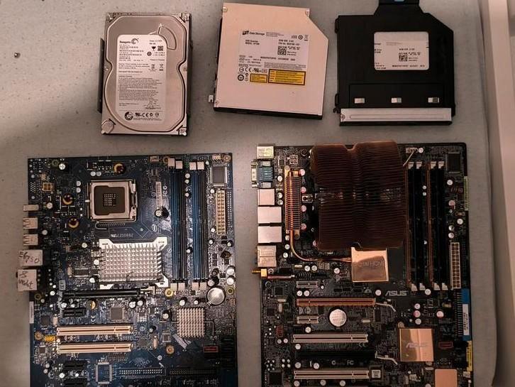 Asus P5W moederbord set + Intel moederbord en onderdelen, Computers en Software, Moederborden, Niet werkend, Intel, DDR2, Verzenden