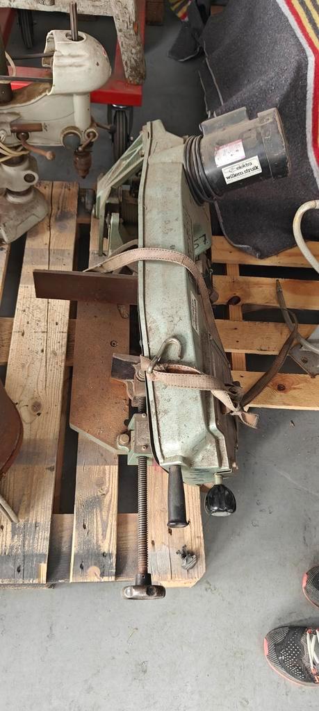 Hitachi CB 18FA Lintzaag, Doe-het-zelf en Verbouw, Gereedschap | Zaagmachines, Gebruikt, Lintzaag, Minder dan 600 watt, 70 mm of meer