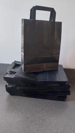 100 Papieren cadeau tassen tasjes, Diversen, Papierwaren, Ophalen of Verzenden, Nieuw