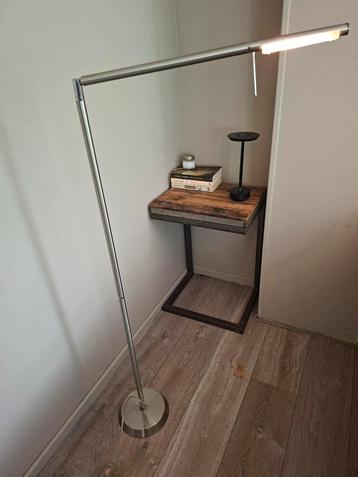 BUREAULAMP 