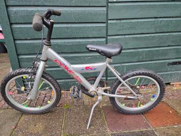 Crossfiets 16 inch met handrem en terugtraprem beschikbaar voor biedingen