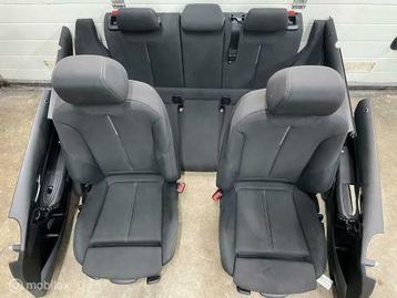 Sportinterieur BMW 1-serie F20  handbediend complete set beschikbaar voor biedingen