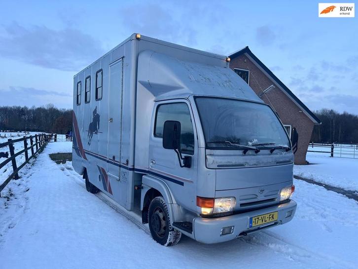 Nissan Cabstar Paardenwagen, Auto's, Bestelauto's, Particulier, Te koop, Airconditioning, Elektrische ramen, Startonderbreker