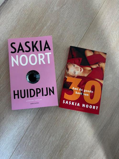 Saskia Noort - Huidpijn, Boeken, Thrillers, Gelezen, Nederland, Ophalen of Verzenden
