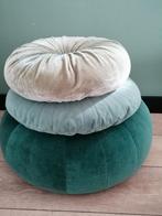 Poef en kussens in groene kleur, Huis en Inrichting, Minder dan 50 cm, Rond, Minder dan 50 cm, Ophalen of Verzenden