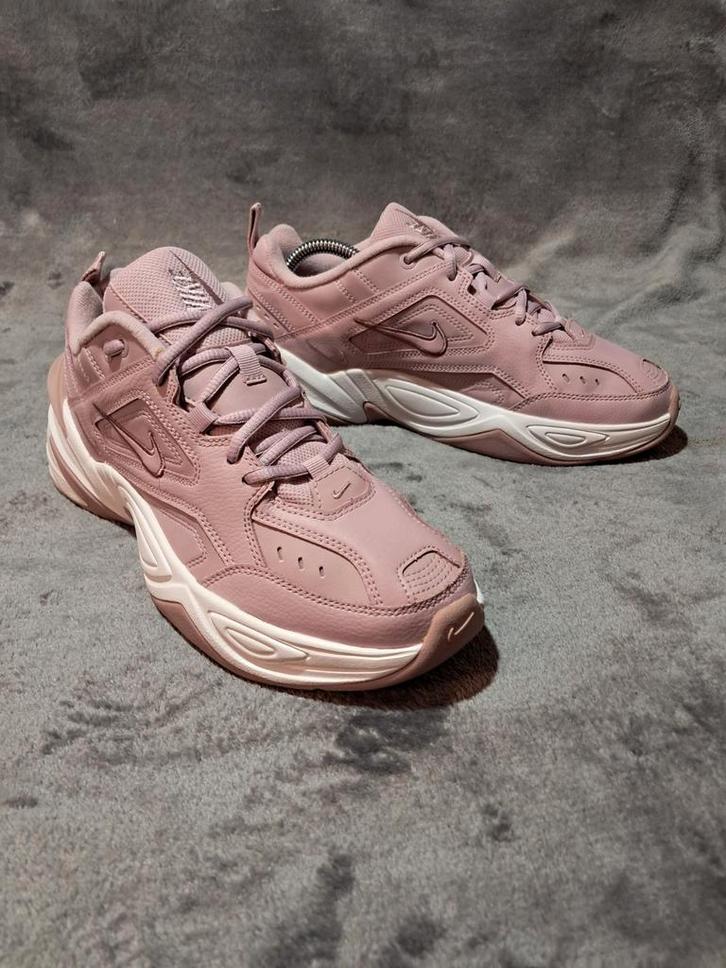 Nike M2K Tekno Leather - Plum Chalk Size 41, Kleding | Dames, Schoenen, Zo goed als nieuw, Sneakers of Gympen, Roze, Ophalen of Verzenden