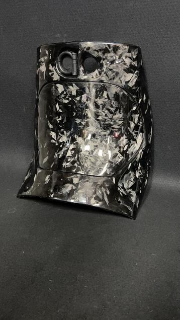Carbon zip kniekap beschikbaar voor biedingen