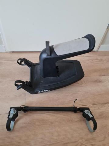 Kid-sit meerijdplankje met universele adapter beschikbaar voor biedingen