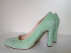 Zeegroene/ turquoise, suède schoenen, hoge hak, maat 40 Unis, Overige kleuren, Ophalen of Verzenden, Zo goed als nieuw, Schoenen met hoge hakken
