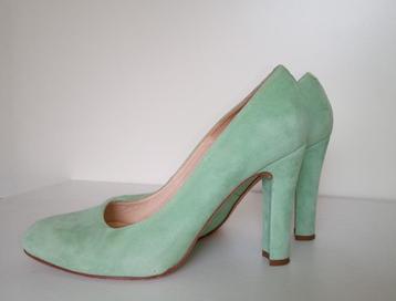 Zeegroene/ turquoise, suède schoenen, hoge hak, maat 40 Unis beschikbaar voor biedingen
