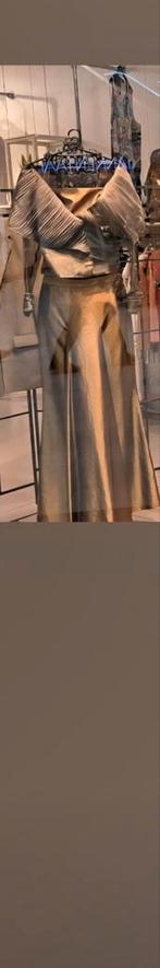 Te koop goudkkeurige rok en top maat 44, Hobby en Vrije tijd, Kostuums, Theaterbenodigdheden en LARP, Ophalen of Verzenden, Zo goed als nieuw