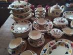 veel serviesdelen boerenbont societe ceramique Maastricht, Antiek en Kunst, Ophalen of Verzenden