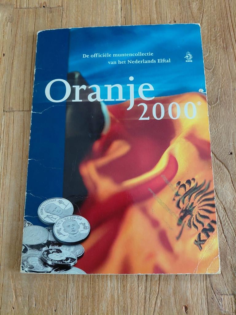 Oranje 2000 munten verzameling, Verzamelen, Sportartikelen en Voetbal, Ophalen of Verzenden, Overige binnenlandse clubs, Overige typen