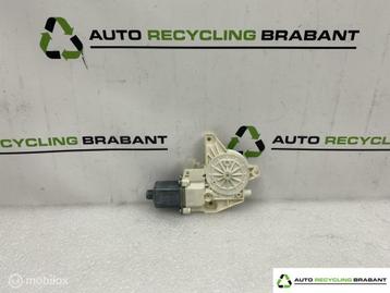 Raammotor Links Voorzijde Mercedes B Klasse W246 A2469065100 beschikbaar voor biedingen