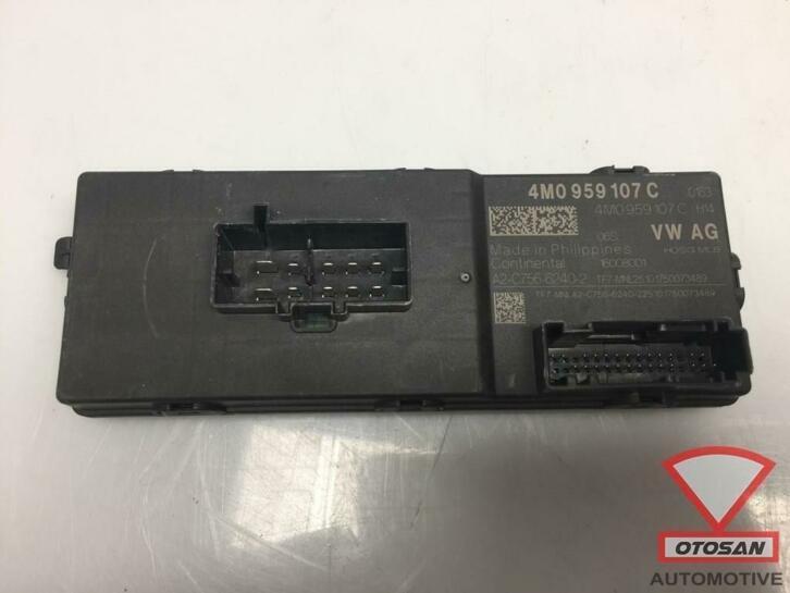 vw touareg iii 2018 elekt. achterklep regelapp. 4m0959107c, Auto-onderdelen, Elektronica en Kabels, Volkswagen, Gebruikt, Ophalen of Verzenden