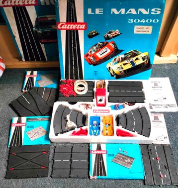 Carrera racebaan Universal complete start set + uitbreiding. beschikbaar voor biedingen