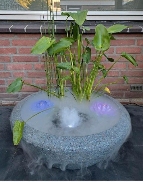 Floating mistmaker met licht en bak, Tuin en Terras, Waterpartijen en Fonteinen, Zo goed als nieuw, Waterornament, Ophalen