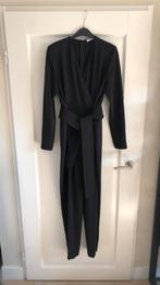 Zwarte jumpsuite maat L met band van Parosh, Kleding | Dames, Jumpsuits, Ophalen of Verzenden, Zo goed als nieuw, Maat 38/40 (M)
