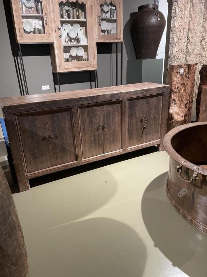Mooi dressoir met een geweldige patina, 6 deuren en achter d, Huis en Inrichting, Kasten | Dressoirs, Gebruikt, 150 tot 200 cm