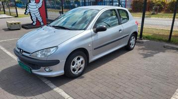  PEUGEOT 206 1.4 3D grijs 2001 NIEUWE APK✅️ beschikbaar voor biedingen