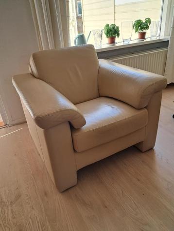 Leren fauteuil  beschikbaar voor biedingen