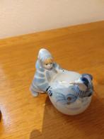 Porseleinen beeldje   serie  wintertuin, Ophalen of Verzenden
