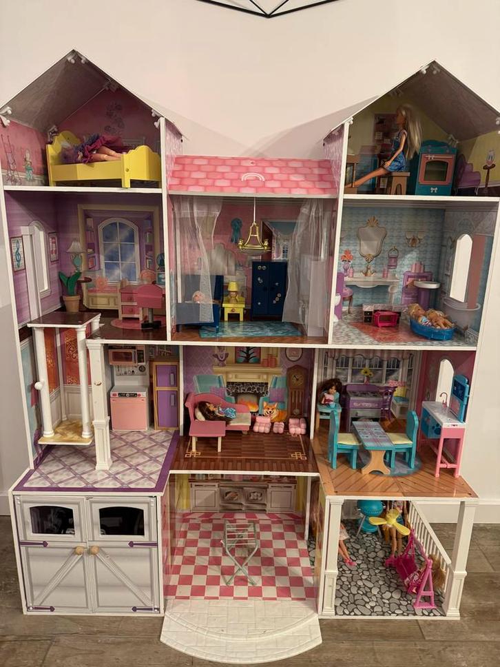 Barbie Poppenhuis - Compleet ingericht!, Kinderen en Baby's, Speelgoed | Poppenhuizen, Gebruikt, Poppenhuis, Ophalen