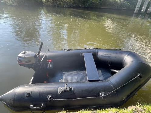 ( TERUIL) 2,5 Mariner 4 takt  met rubere boot, Watersport en Boten, Accessoires en Onderhoud, Zo goed als nieuw, Motor en Techniek