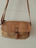 Beige Schoudertas met Nep Leren Details, Ophalen of Verzenden, Gebruikt, Beige, Overige merken