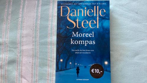 Danielle Steel - Moreel kompas, Boeken, Romans, Zo goed als nieuw, Nederland, Ophalen of Verzenden