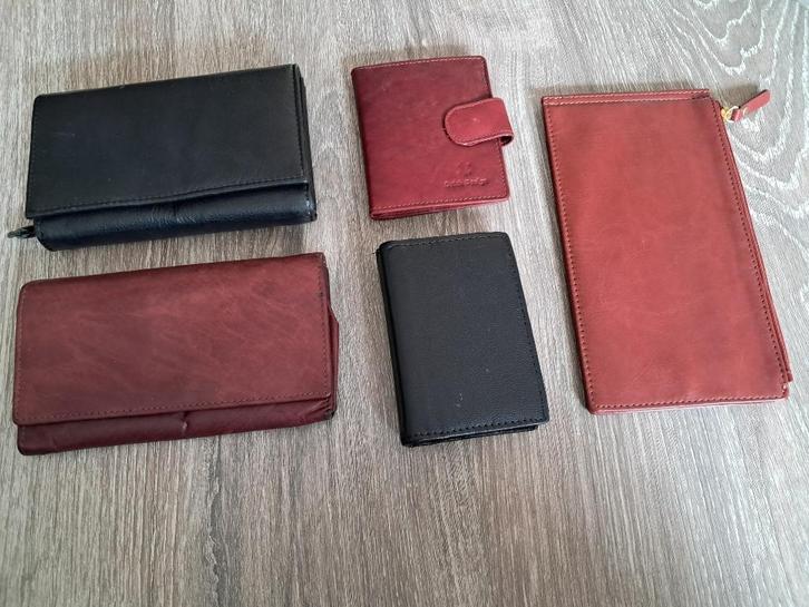 Nieuw Zeer Mooie Echt Leren Portemonnee En Mapjes, Sieraden, Tassen en Uiterlijk, Portemonnees, Nieuw, Overige kleuren, Leer, Ophalen of Verzenden