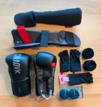 Kickbox set compleet, maat M-L, z.g.a.n., Sport en Fitness, Vechtsporten en Zelfverdediging, Ophalen of Verzenden, Zo goed als nieuw