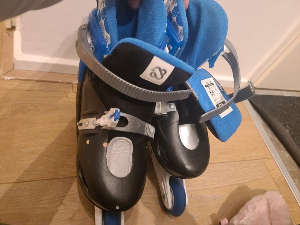 Rollerblades Maat 37-40 - Blauw/Wit, Sport en Fitness, Skeelers, Verstelbaar, Kinderen, Zo goed als nieuw, Inline skates 4 wielen