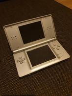 Nintendo DS Lite, Spelcomputers en Games, Spelcomputers | Nintendo DS, Ophalen of Verzenden, Gebruikt, Zilver, DS Lite