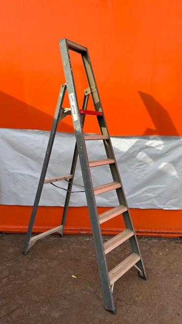 Altrex 7 treden beschikbaar voor biedingen