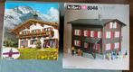 Kibri Zwitserse chalets 8044, 8046 & 8048, Ophalen of Verzenden, Gebruikt, 1:50 tot 1:144