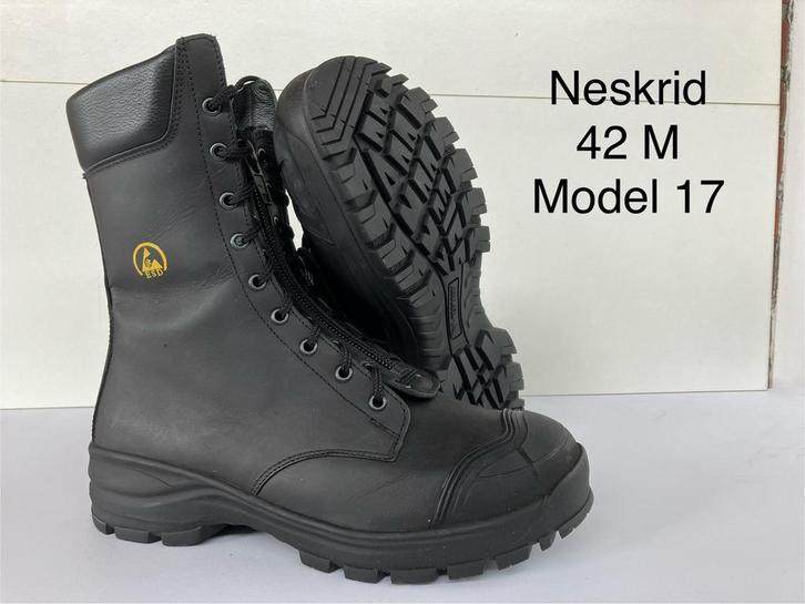 Neskrid legerkisten, meerdere soorten en maten., Verzamelen, Militaria | Algemeen, Landmacht, Kleding of Schoenen, Nederland, Ophalen of Verzenden