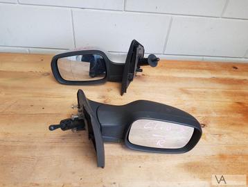 Renault Clio 3 2005 -2009 spiegel links rechts handmatig €25 beschikbaar voor biedingen