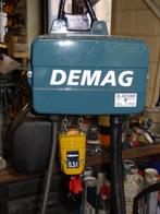 demag 500 kg hijsvermogen, Ophalen, Zo goed als nieuw, Elektrisch